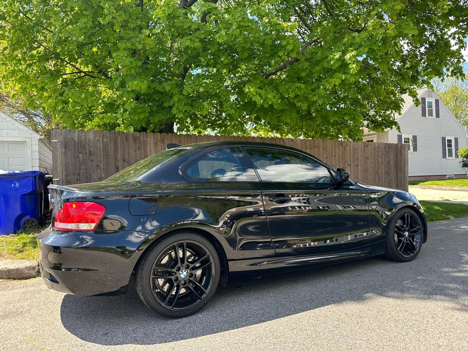 2013 BMW E82 135i & 135is - Image 16 of 31
