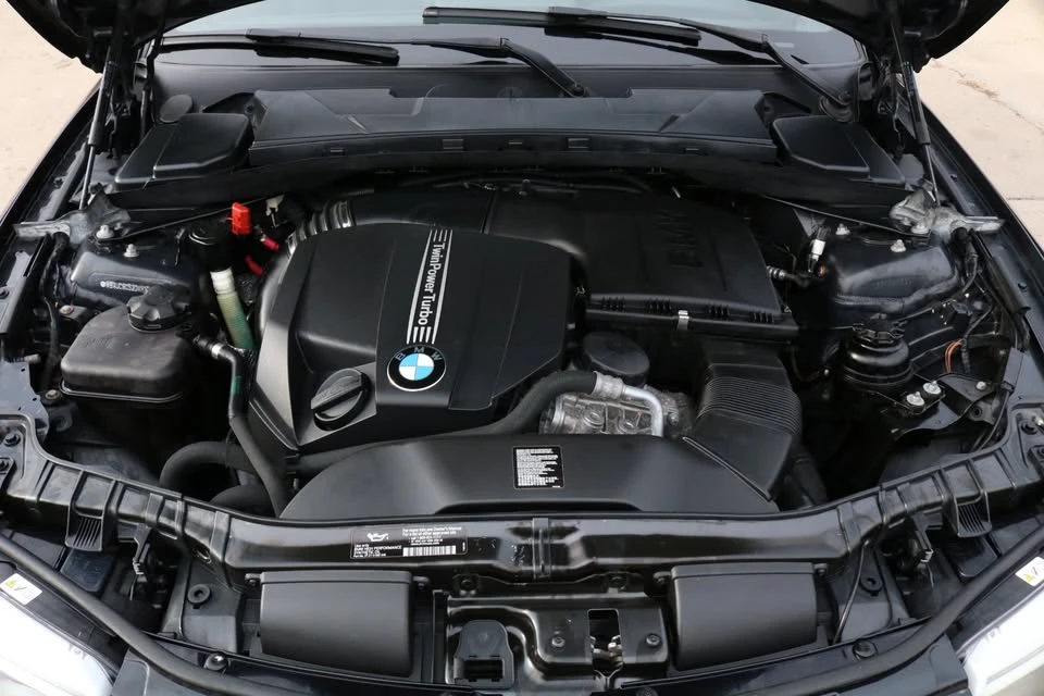 2013 BMW E82 135i & 135is - Image 19 of 20