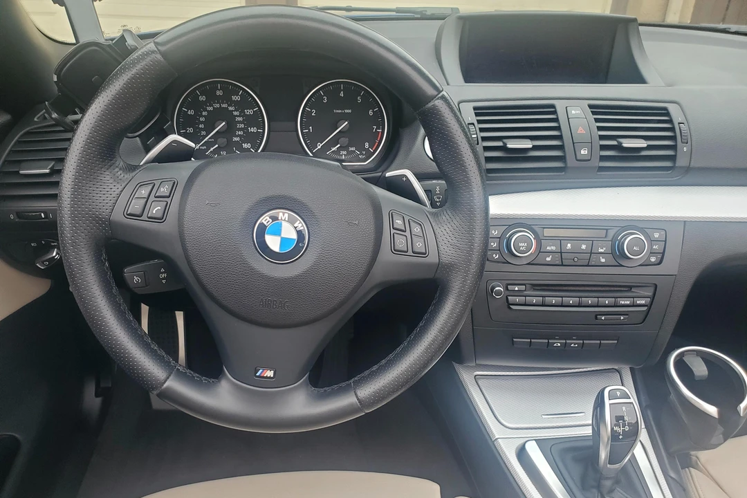 2013 BMW E82 135i & 135is - Image 30 of 31