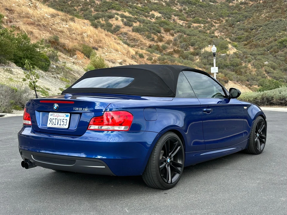 2013 BMW E82 135i & 135is - Image 16 of 31