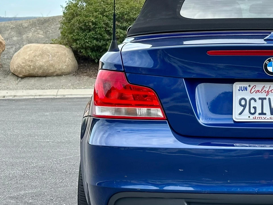 2013 BMW E82 135i & 135is - Image 27 of 31