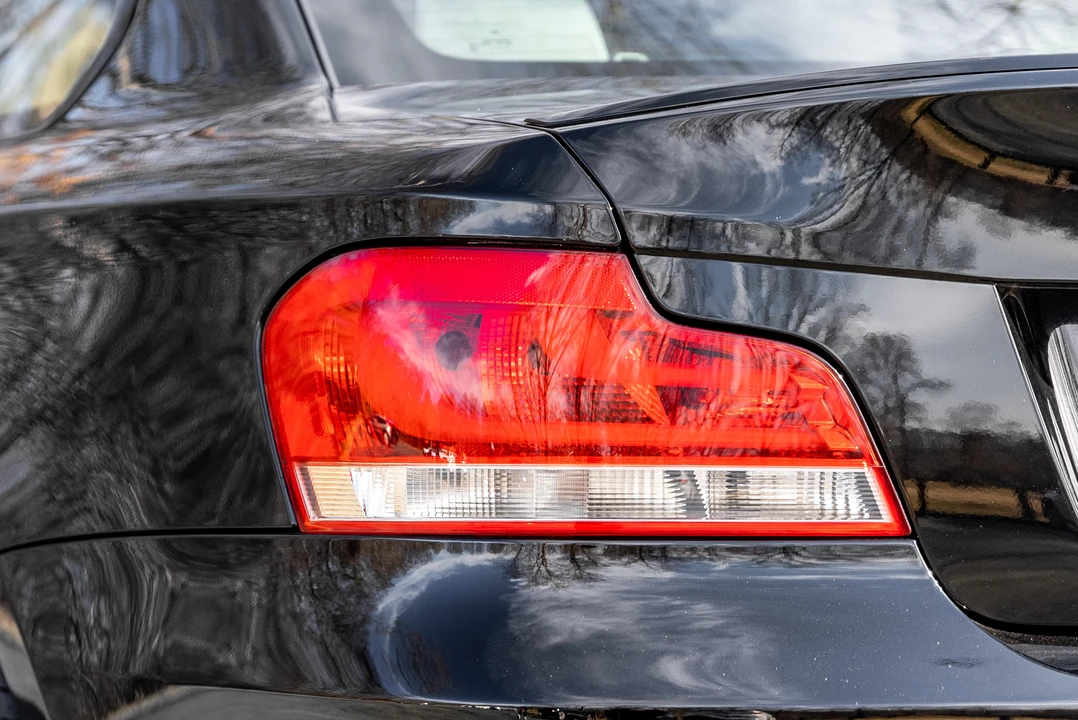 2013 BMW E82 135i & 135is - Image 17 of 31