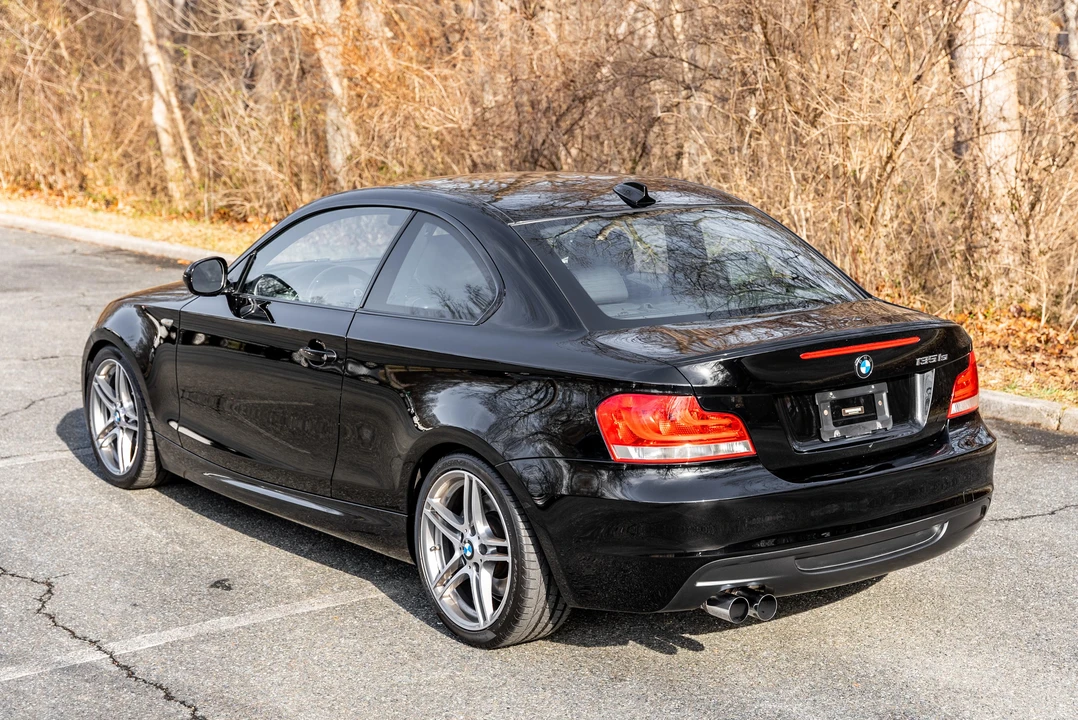 2013 BMW E82 135i & 135is - Image 8 of 31