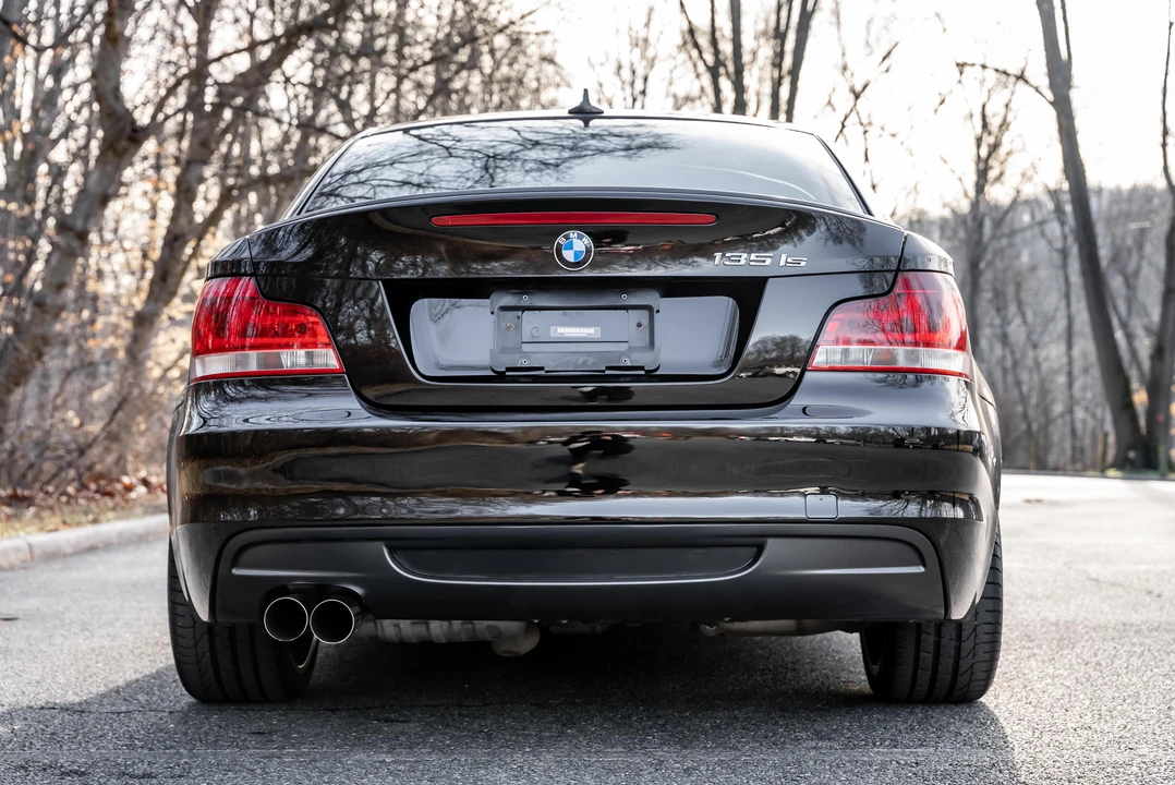 2013 BMW E82 135i & 135is - Image 9 of 31
