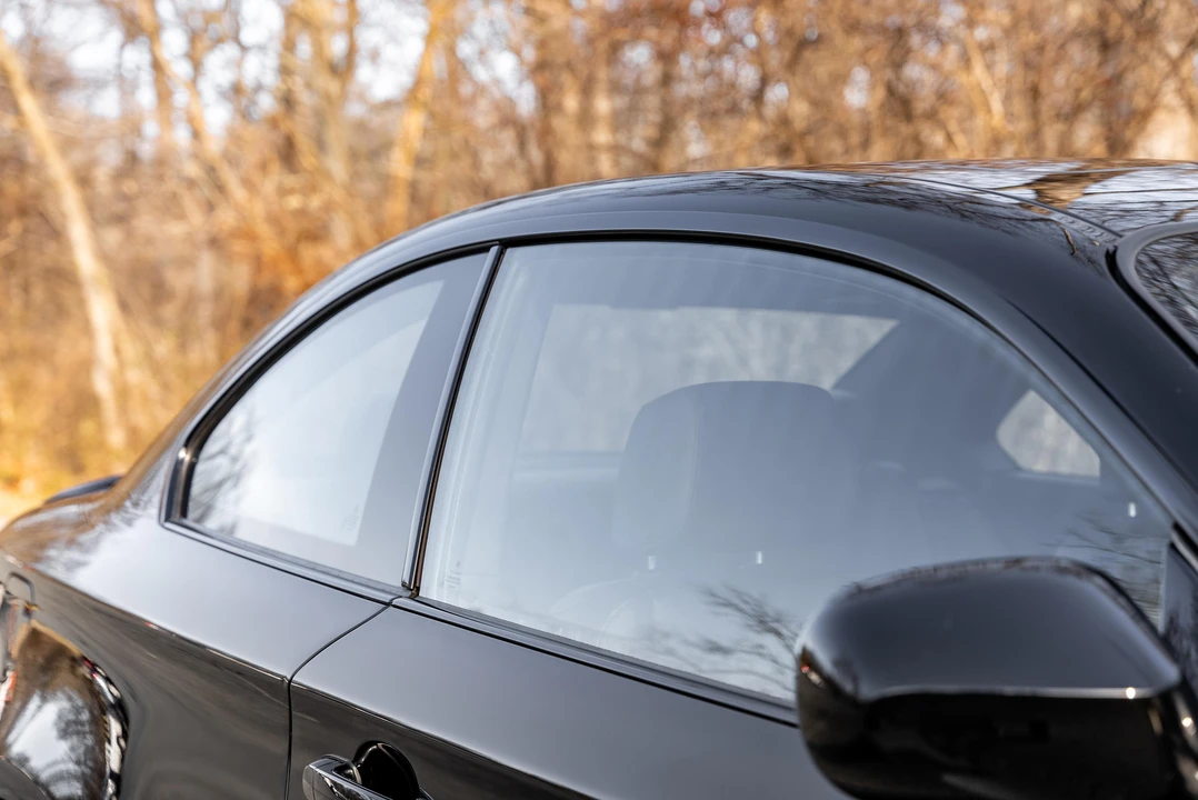 2013 BMW E82 135i & 135is - Image 27 of 31