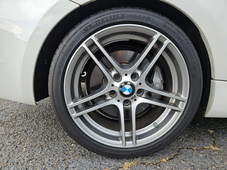 2013 BMW E82 135i & 135is - Image 31 of 31