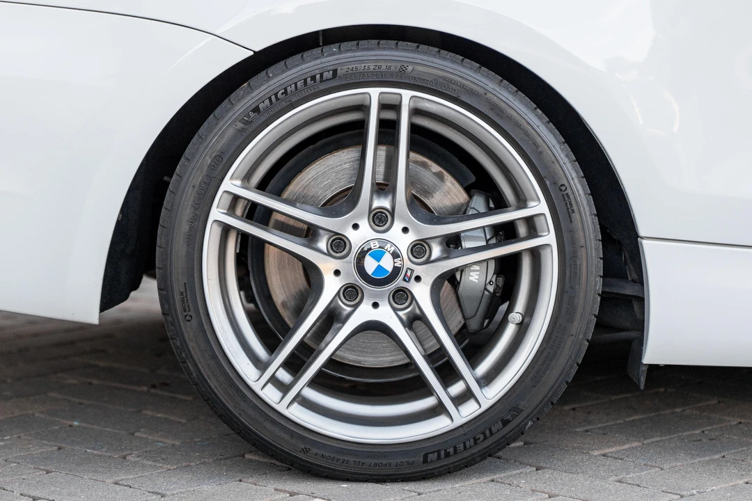 2013 BMW E82 135i & 135is - Image 23 of 31