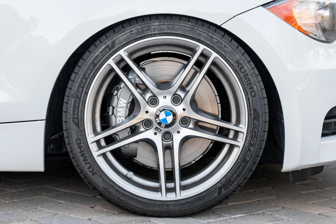 2013 BMW E82 135i & 135is - Image 24 of 31