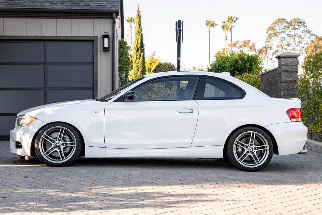2013 BMW E82 135i & 135is - Image 9 of 31