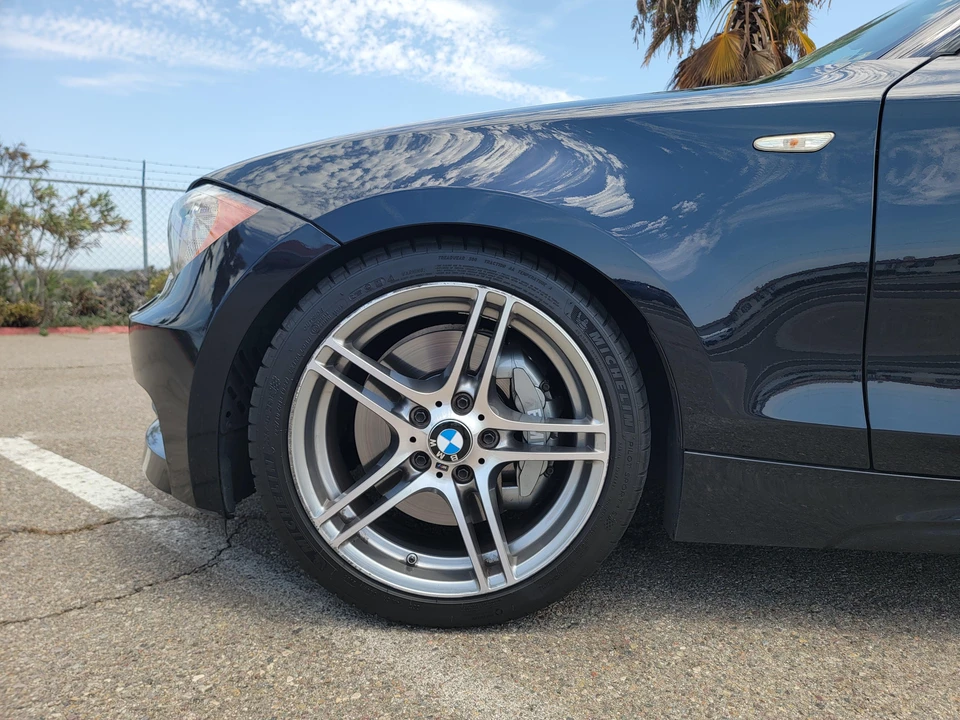 2013 BMW E82 135i & 135is - Image 9 of 31