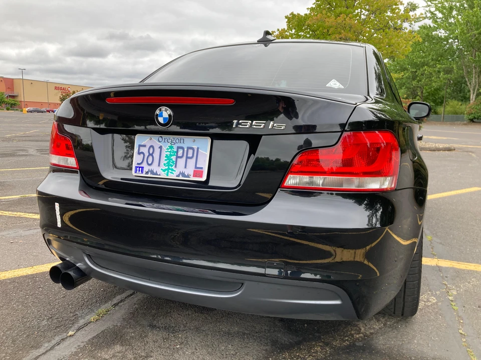 2013 BMW E82 135i & 135is - Image 20 of 31