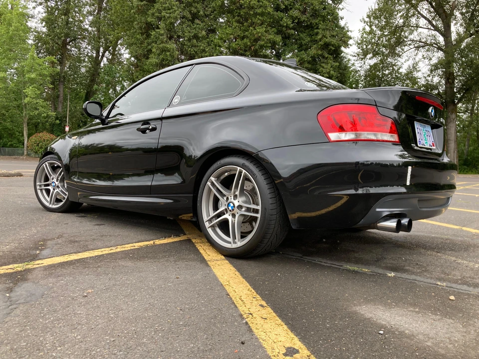 2013 BMW E82 135i & 135is - Image 14 of 31