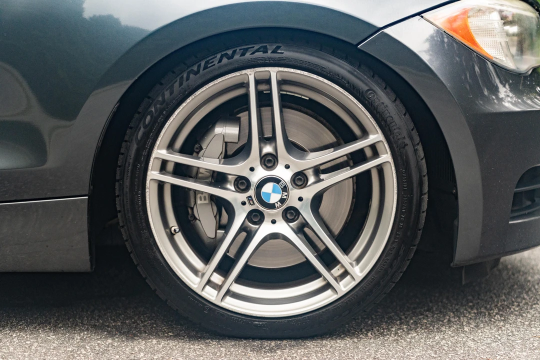 2013 BMW E82 135i & 135is - Image 23 of 31