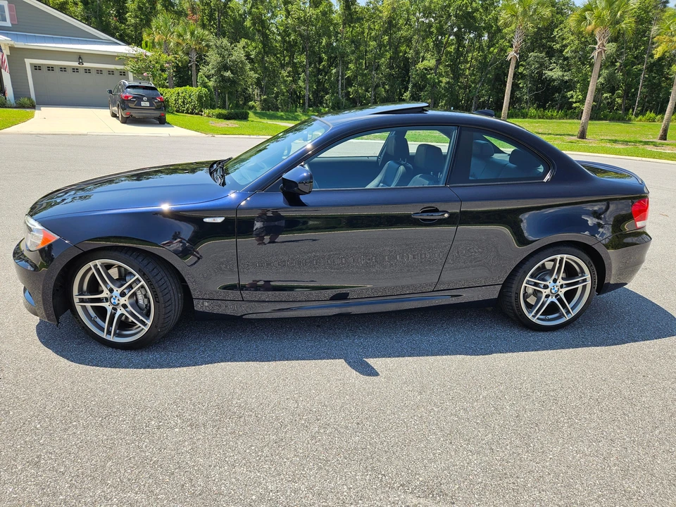 2013 BMW E82 135i & 135is - Image 9 of 31