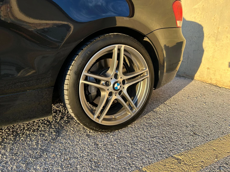 2013 BMW E82 135i & 135is - Image 20 of 31