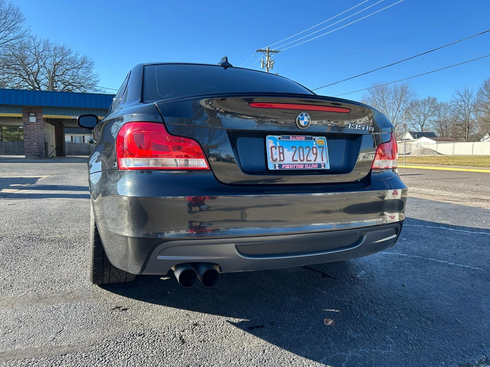 2013 BMW E82 135i & 135is - Image 11 of 31