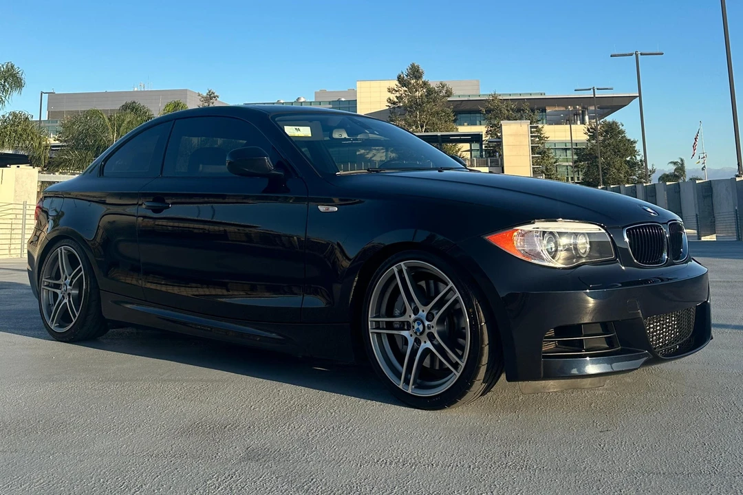 2013 BMW E82 135i & 135is - Image 15 of 31