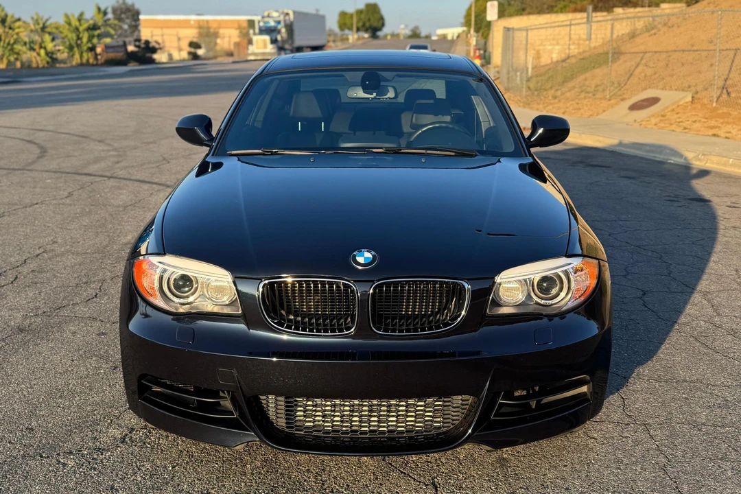 2013 BMW E82 135i & 135is - Image 2 of 31
