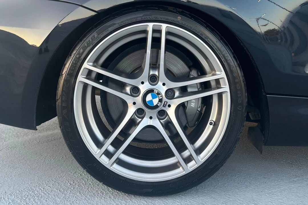 2013 BMW E82 135i & 135is - Image 19 of 31