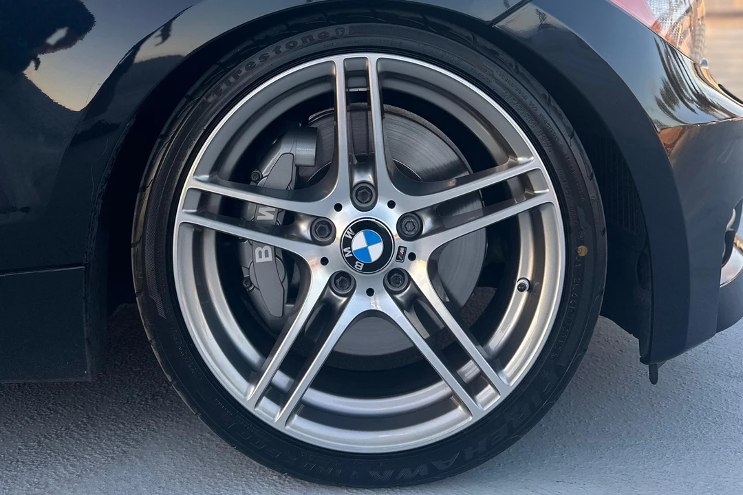 2013 BMW E82 135i & 135is - Image 20 of 31