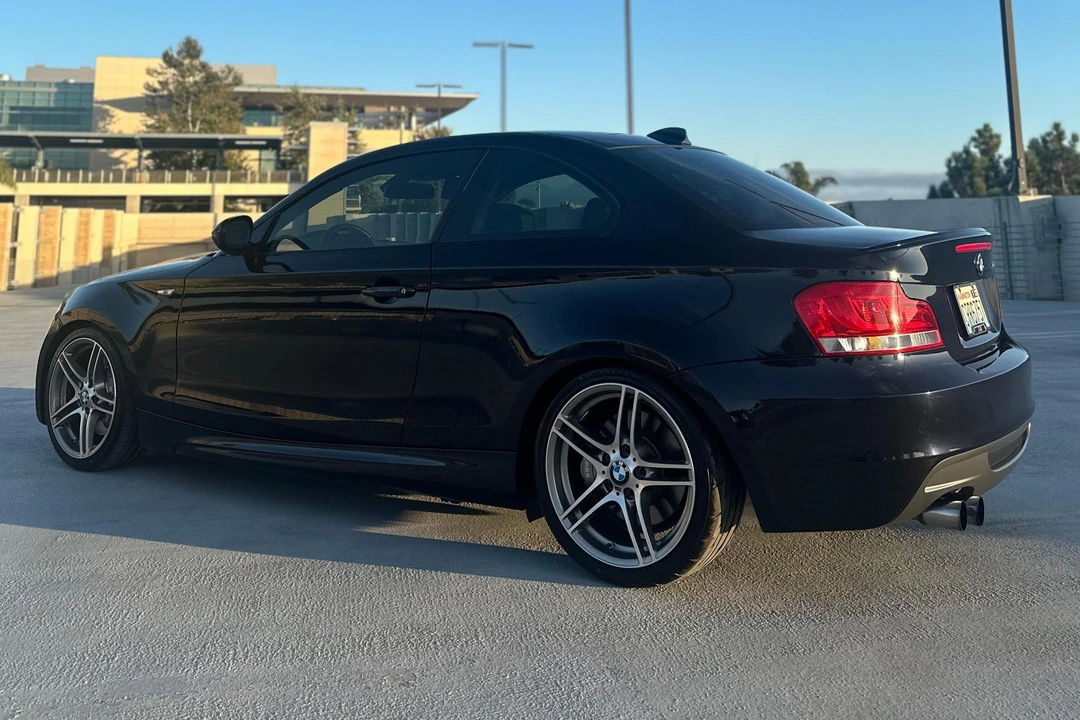 2013 BMW E82 135i & 135is - Image 9 of 31