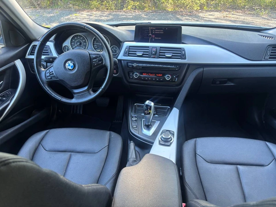 2013 BMW 3 Series - Image 7 of 17