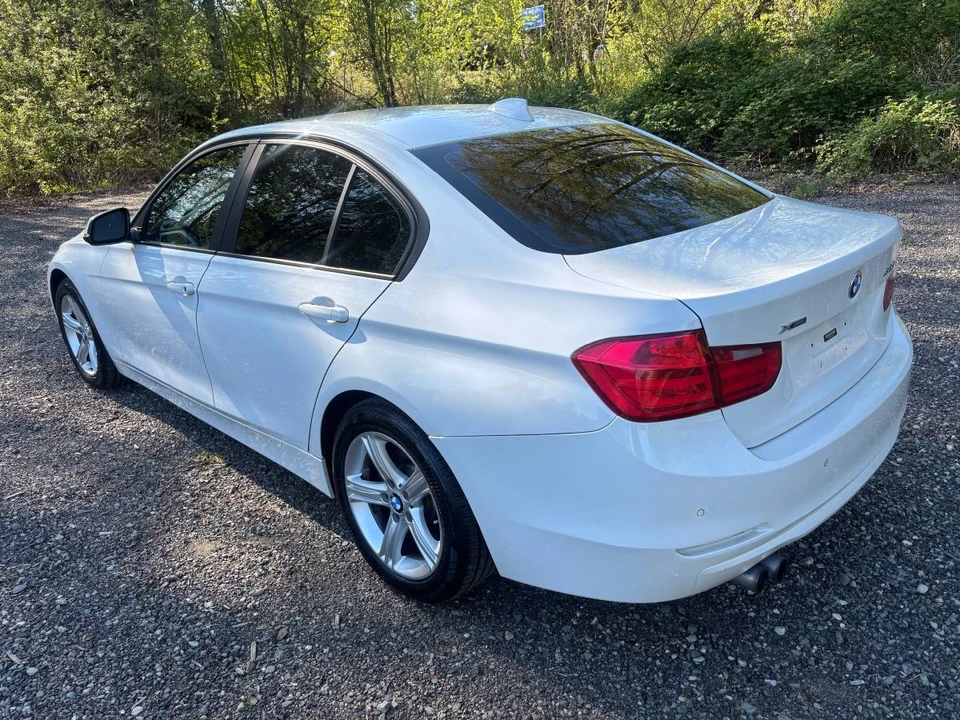 2013 BMW 3 Series - Image 6 of 17