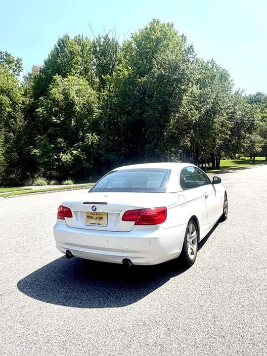 2013 BMW E93 335i Convertible - Image 8 of 22