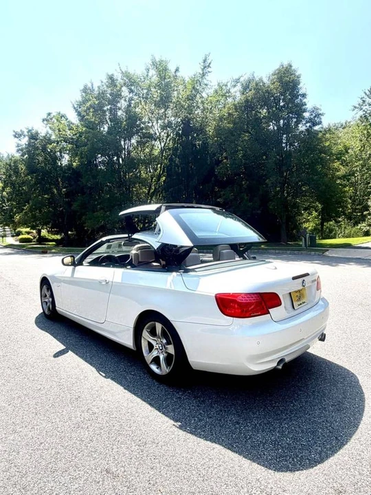 2013 BMW E93 335i Convertible - Image 4 of 22