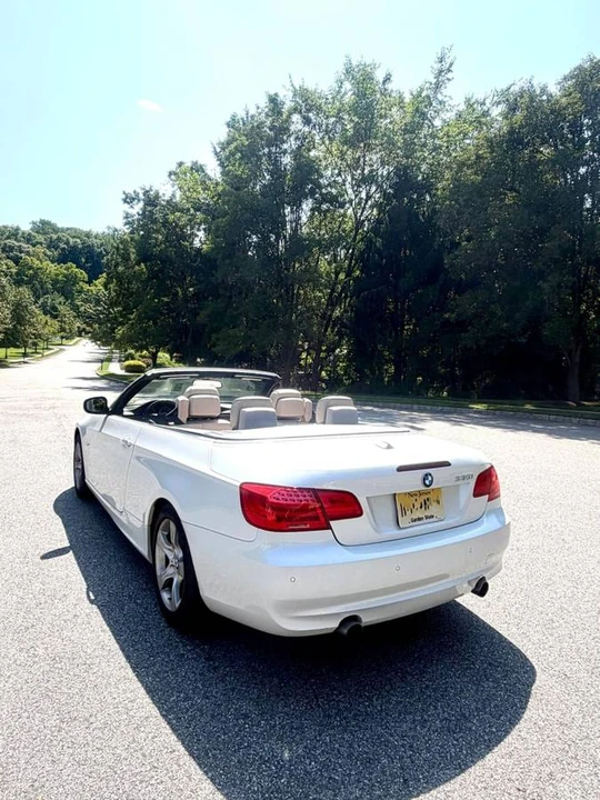 2013 BMW E93 335i Convertible - Image 2 of 22