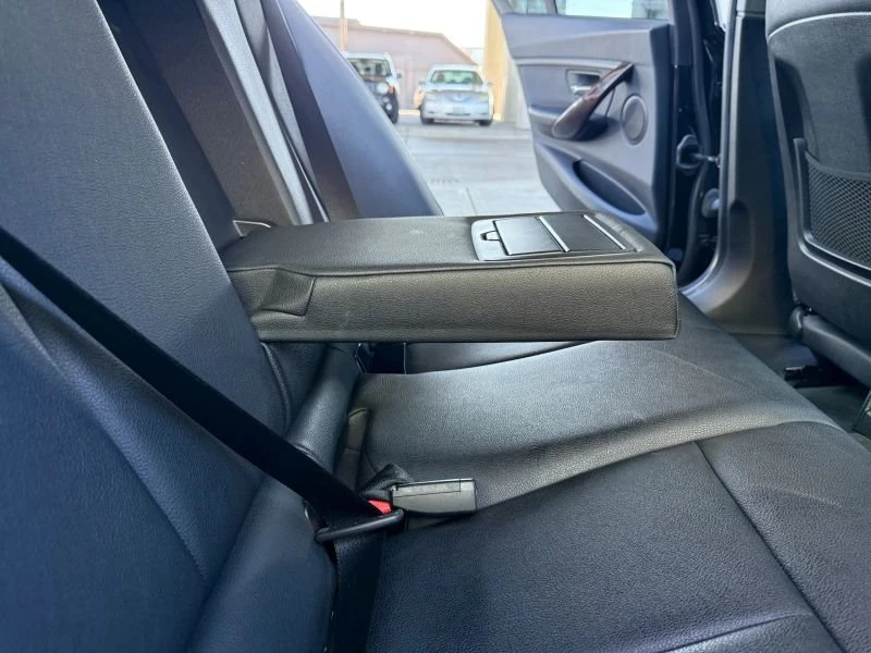 2013 BMW 3 Series - Image 20 of 20