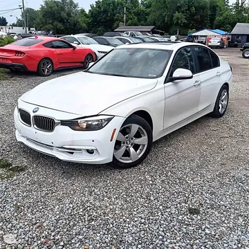 2013 BMW 3 Series 320i Sedan