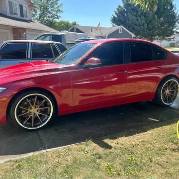 2013 BMW 3 Series 320i Sedan 4D