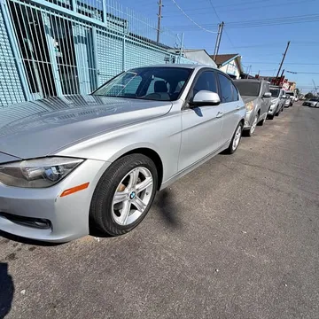 2013 BMW 3 Series 320i Sedan 4D