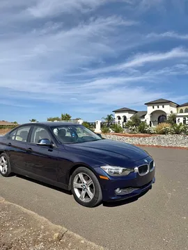 2013 BMW 3 Series 320i Sedan