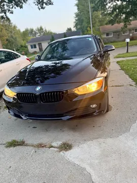 2013 BMW 3 Series 320i xDrive Sedan 4D