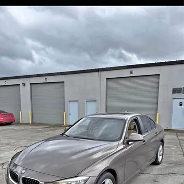 2013 BMW 3 Series 325i Sedan