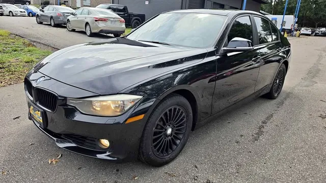 2013 BMW 3 Series 325xi Sedan 4D