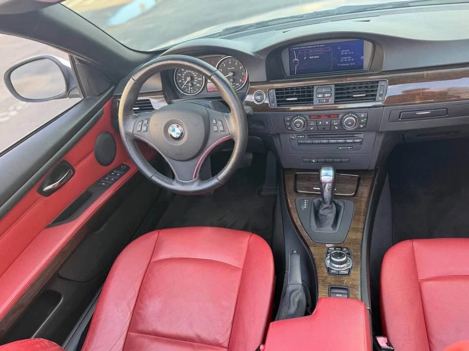 2013 BMW E93 3 Series Convertible - Image 7 of 9