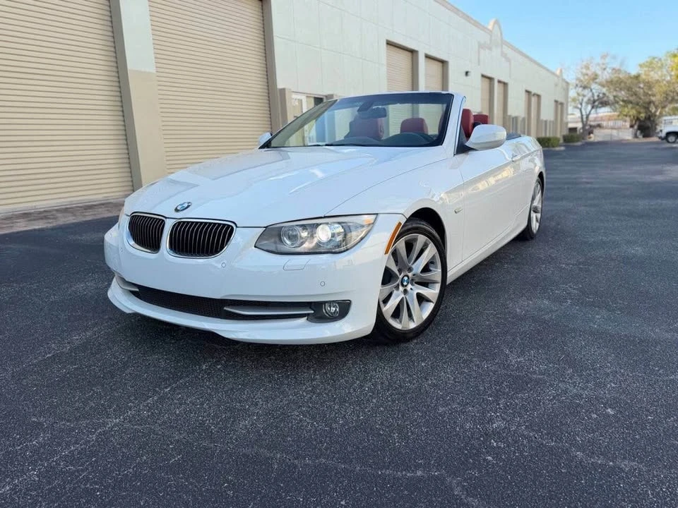 2013 BMW E93 3 Series Convertible - Image 2 of 9