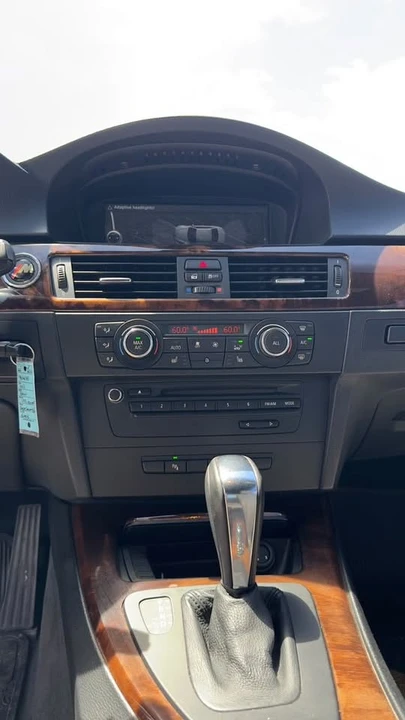 2013 BMW E93 3 Series Convertible - Image 8 of 11