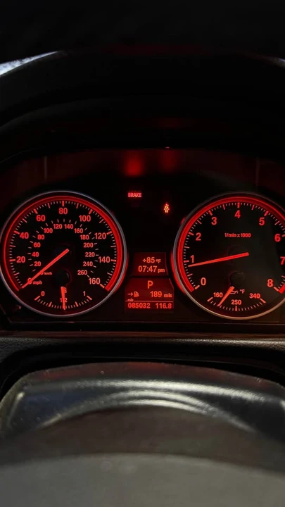 2013 BMW E93 3 Series Convertible - Image 10 of 12