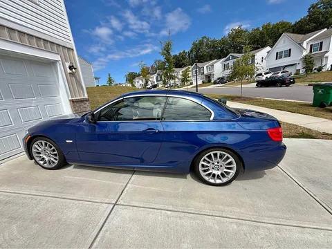 2013 BMW 3 Series 328i Convertible 2D
