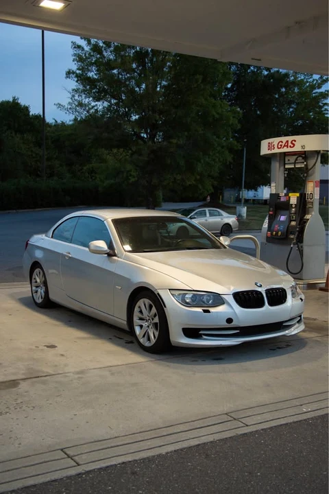 2013 BMW E93 3 Series Convertible - Image 2 of 12