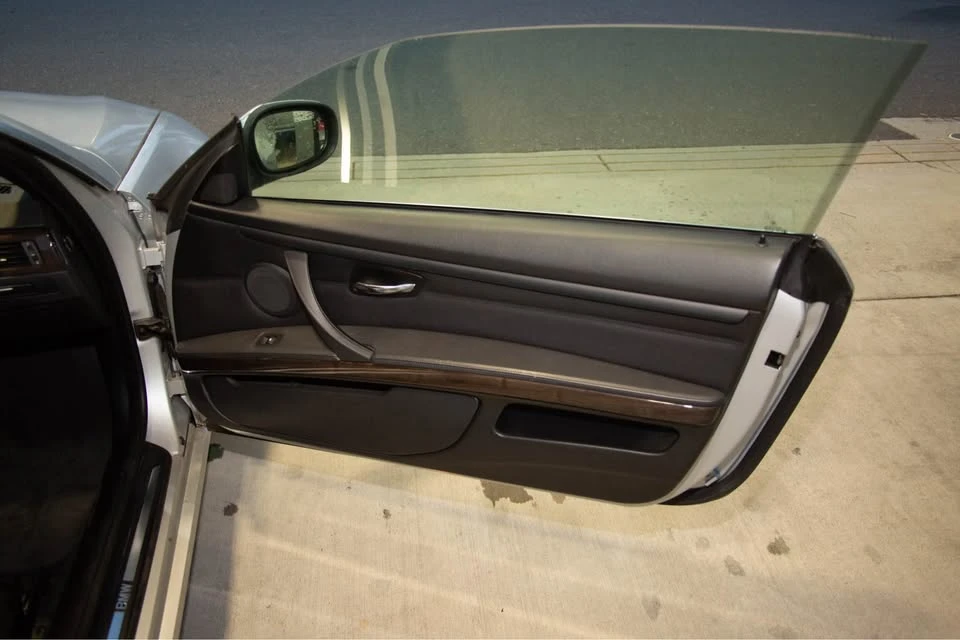 2013 BMW E93 3 Series Convertible - Image 8 of 12
