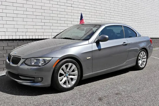 2013 BMW 3 Series 328i Convertible 2D