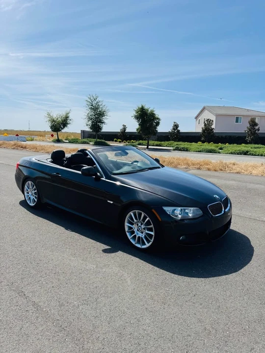 2013 BMW E93 3 Series Convertible - Image 2 of 13