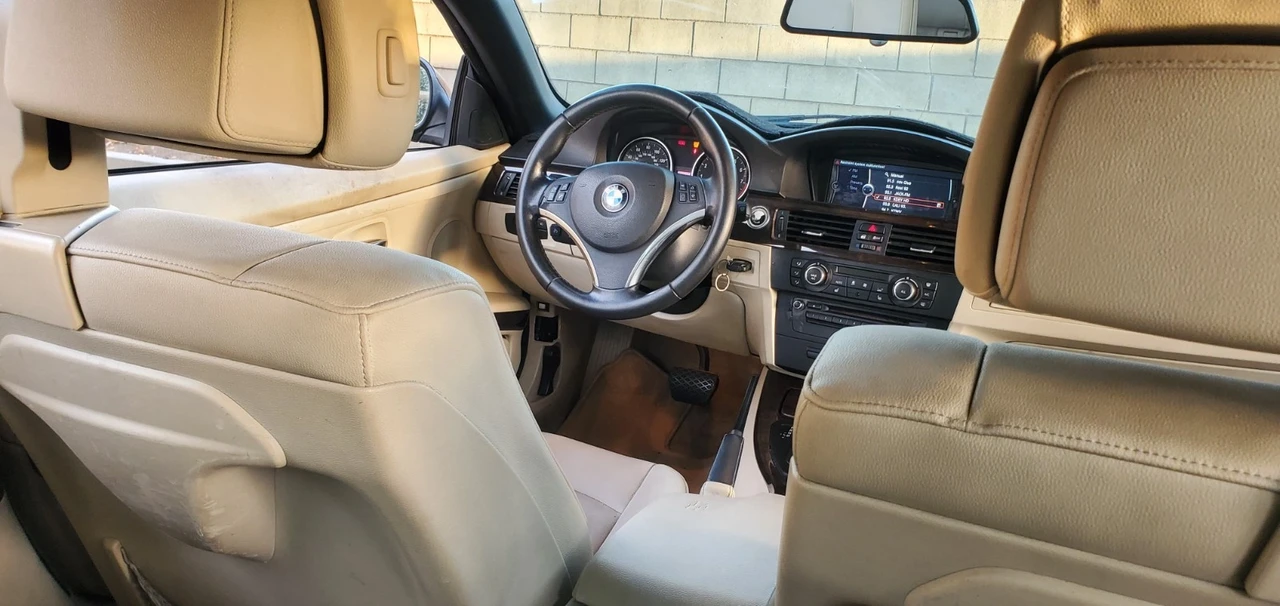 2013 BMW E93 3 Series Convertible - Image 8 of 13