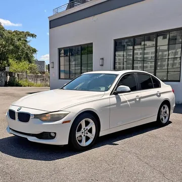 2013 BMW 3 Series 328i Sedan 4D