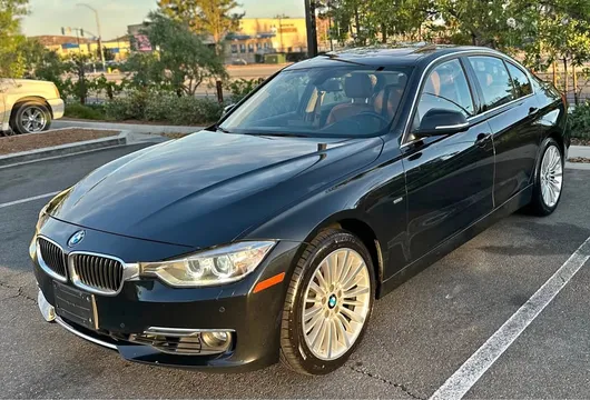 2013 BMW 3 Series 328i Sedan 4D